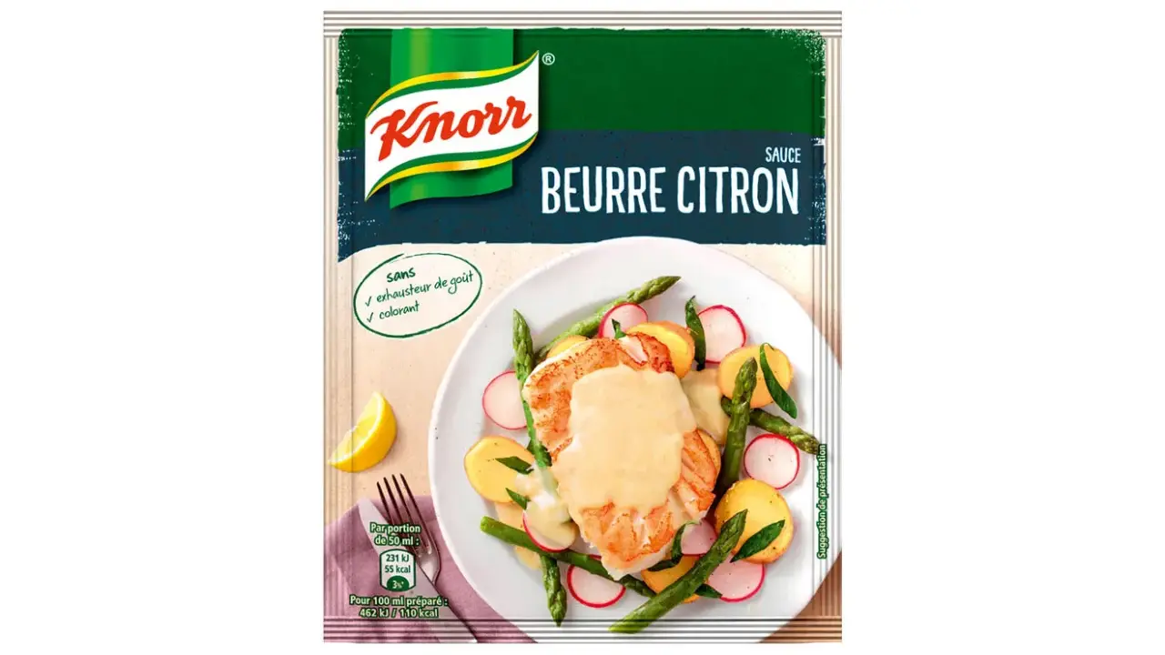 Une assiette de poisson avec des légumes, nappée d'une sauce beurre citron Knorr. Sans exhausteur de goût ni colorant.