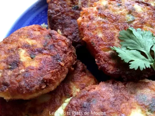 Délicieuses maakoudas dorées, parfaites pour accompagner votre repas. Une recette simple et savoureuse.